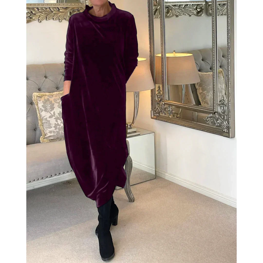 Classic Vintage Dress with a Flattering Fit