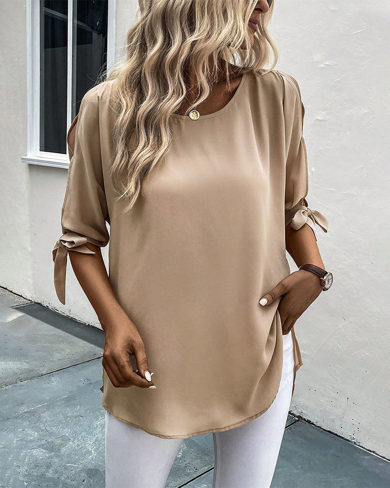 Classic Vintage Blouse with a Flattering Fit