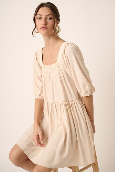 Well Tailored Dress with a Graceful Silhouette