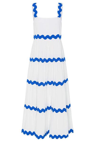 Gracefully Styled Dress for Any Occasion