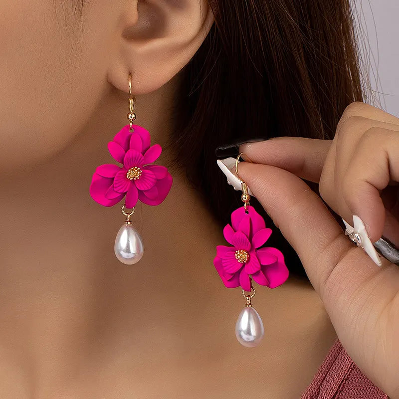 Beautiful Pearl Earring with Unique Style