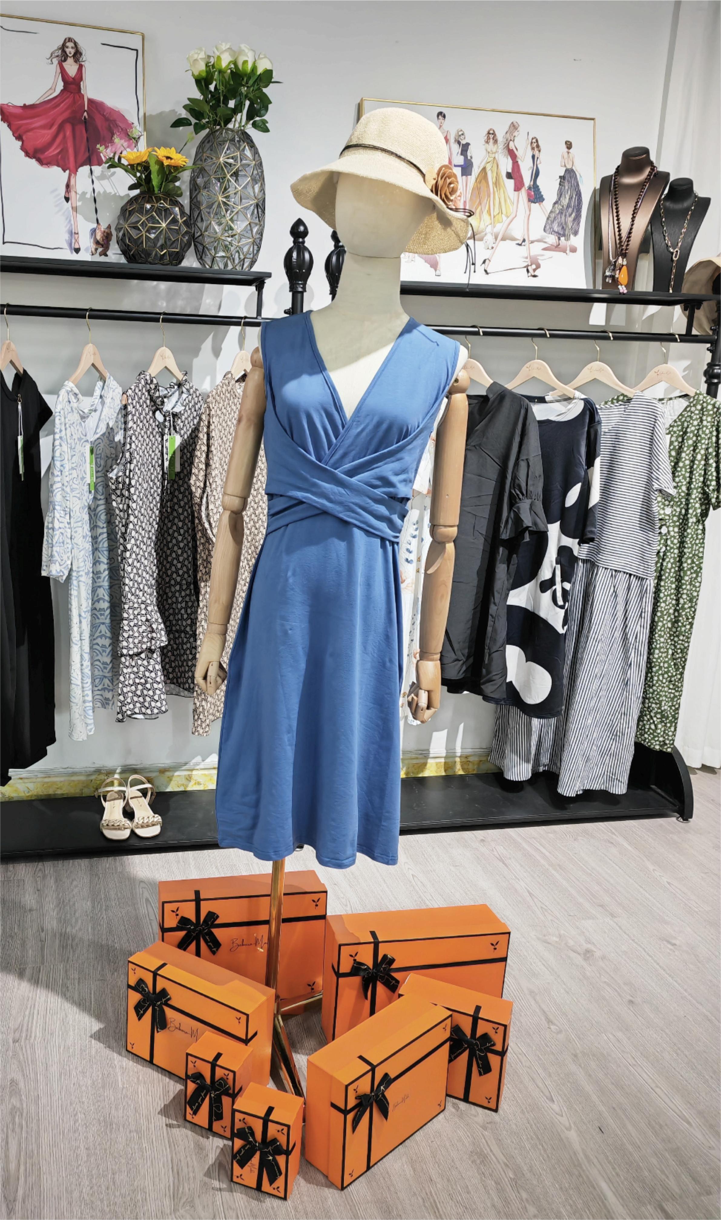 Sophisticated Dress with a Clean Classic Look