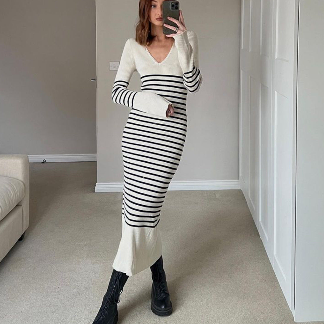 Beautifully Crafted Dress in a Classic Style