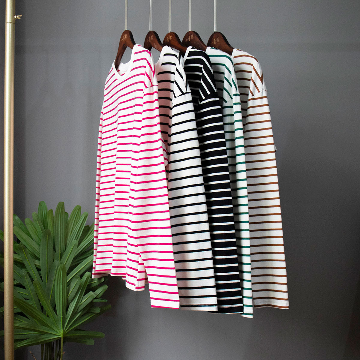 Classic Vintage Blouse with a Flattering Fit