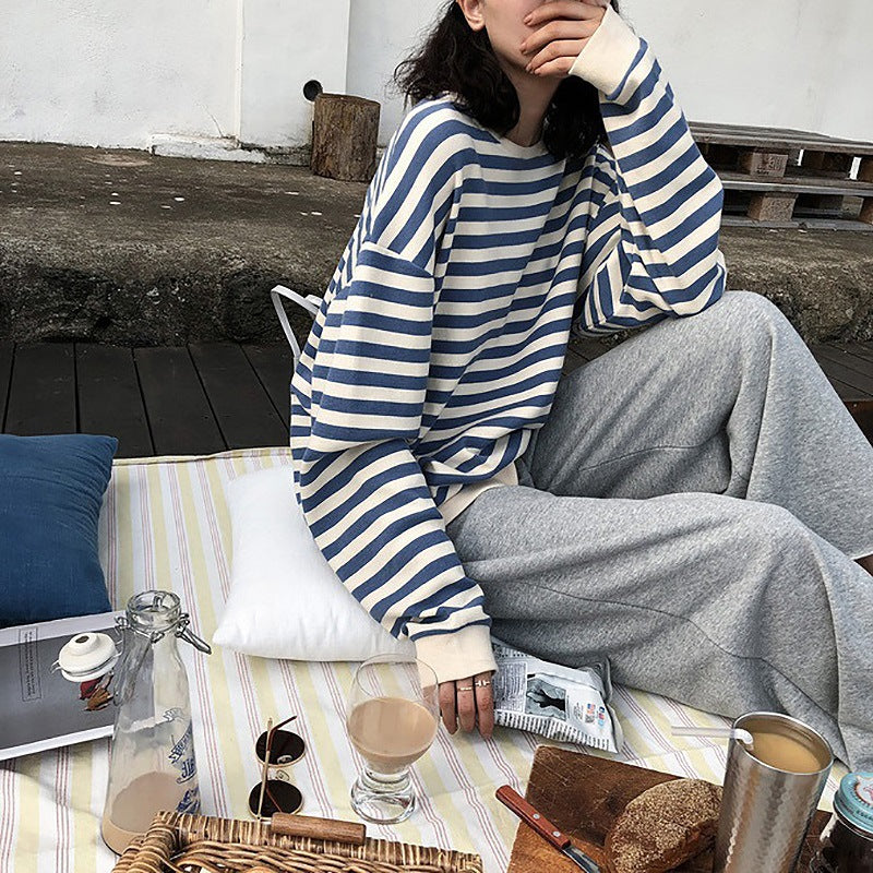 Effortlessly Elegant Blouse with a Timeless Design