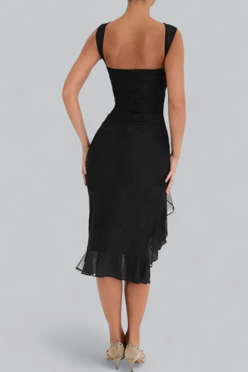 Gracefully Styled Dress for Any Occasion