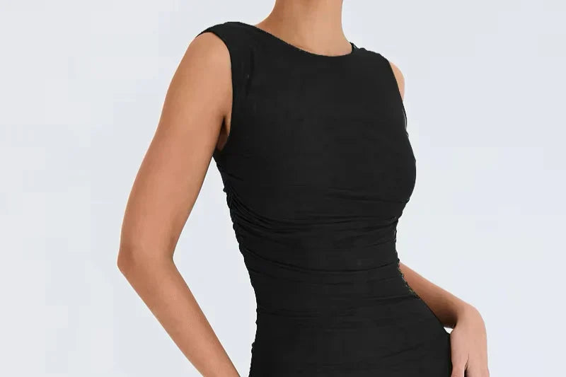 Gracefully Styled Dress for Any Occasion