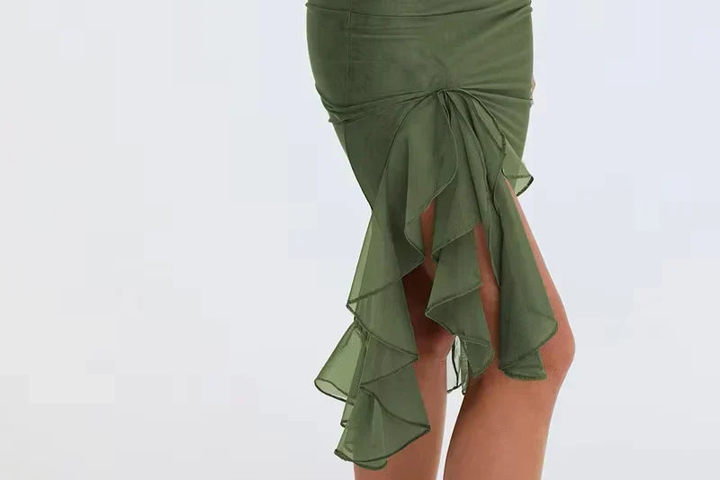 Gracefully Styled Dress for Any Occasion