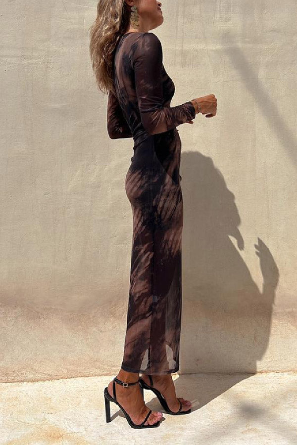 Gracefully Styled Dress for Any Occasion