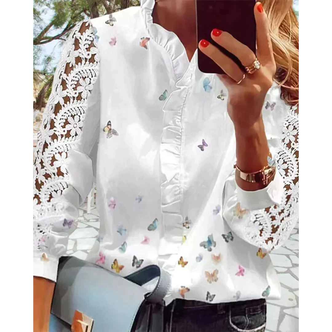 Well Tailored Blouse with a Graceful Silhouette