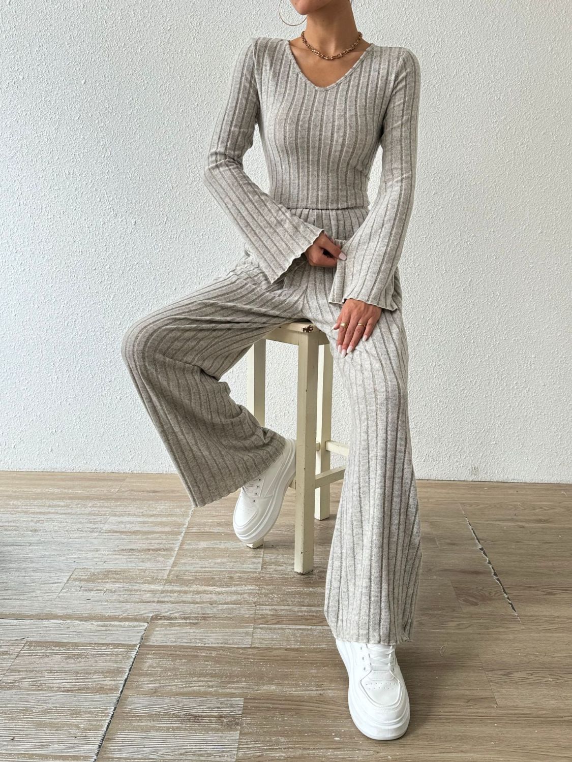 Sophisticated Trousers with a Clean Classic Look