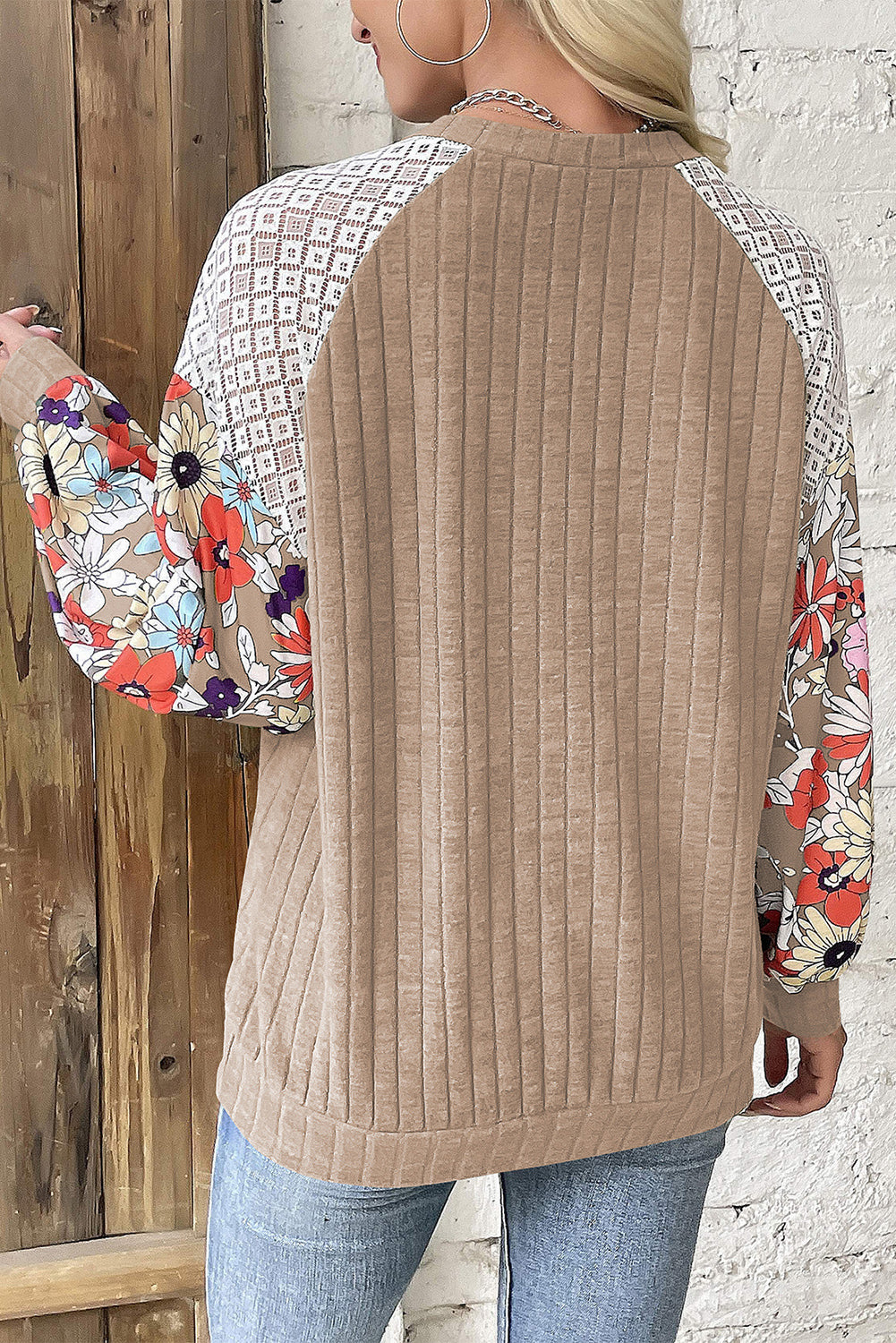 Beautifully Crafted Blouse in a Classic Style
