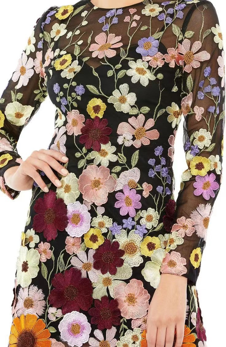 Beautifully Finished Dress in a Timeless Design