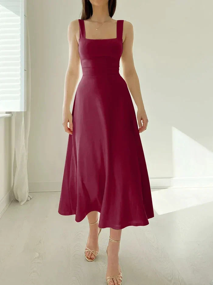 Effortlessly Elegant Dress with a Timeless Design