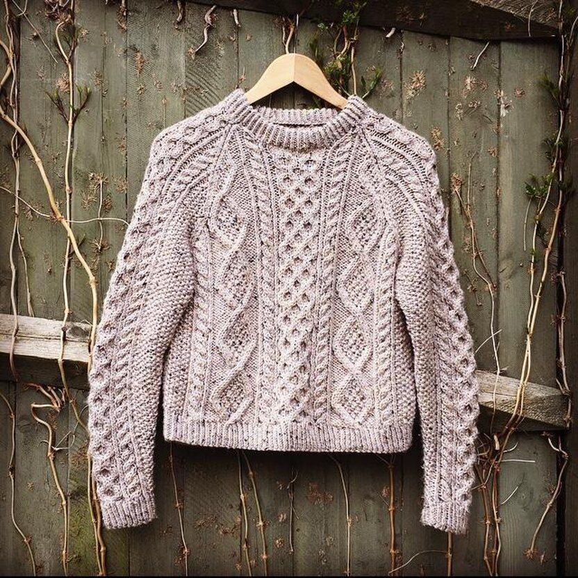 Woman Aran Jacquard Weave Cozy Warm Sweater artswardrobe