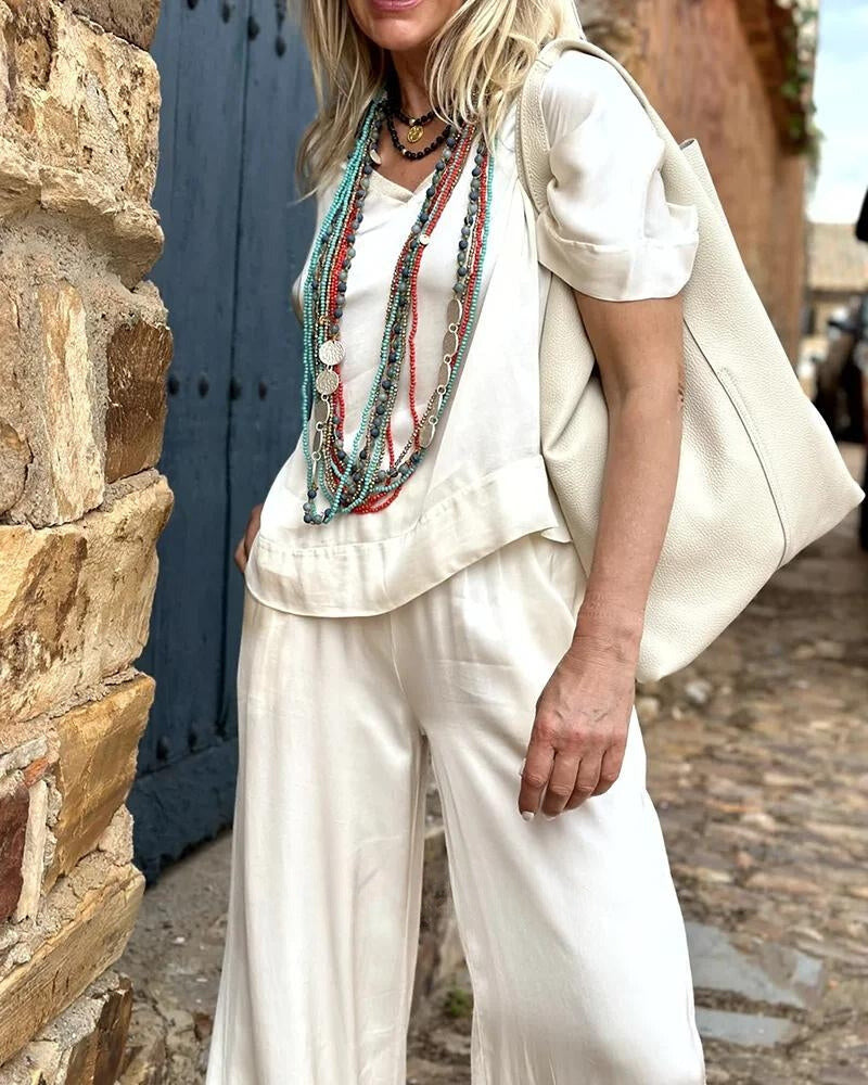 Classic Vintage & Enduringly Stylish Blouse