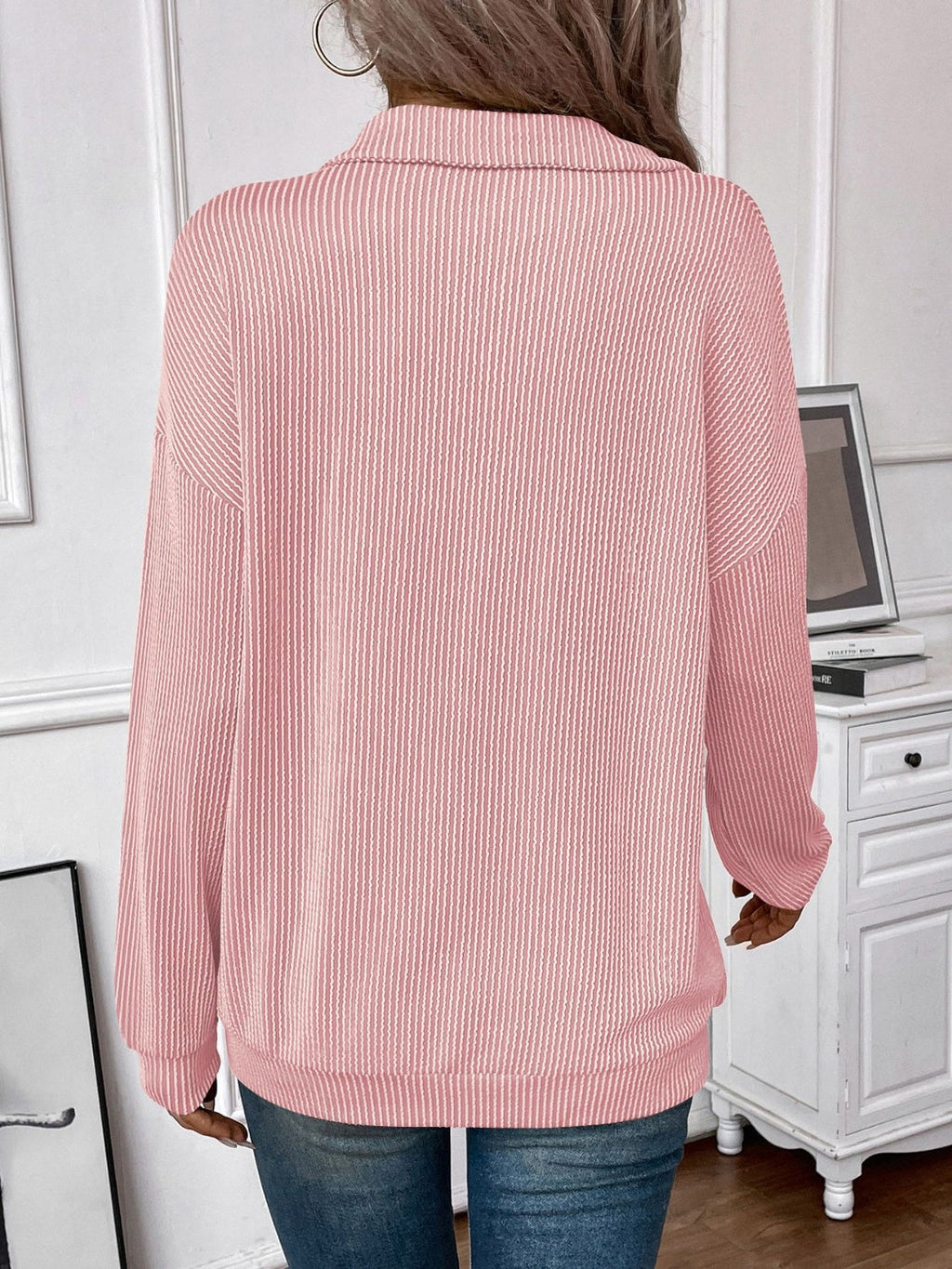 Effortlessly Elegant T-Shirt with a Timeless Design