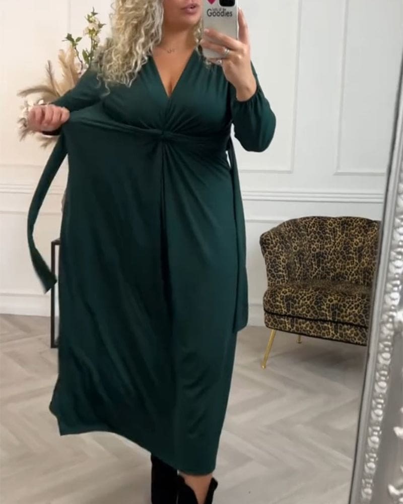 Classic Vintage & Enduringly Stylish Dress