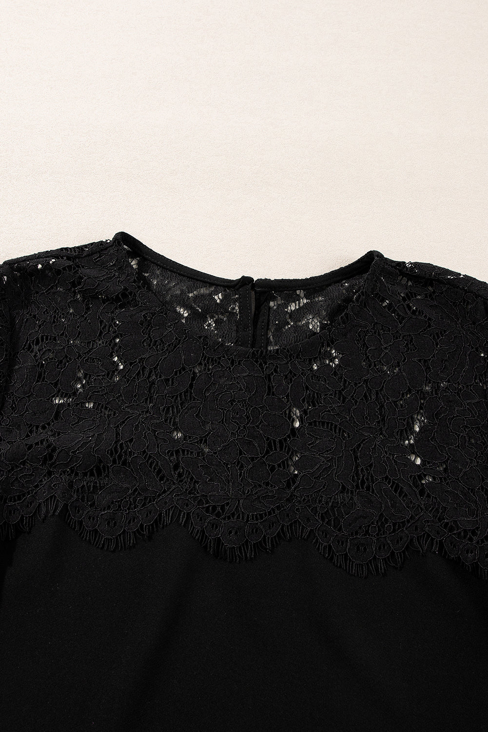 Elegantly Styled Blouse for Everyday Wear