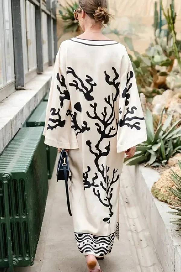 Effortlessly Elegant Dress with a Timeless Design