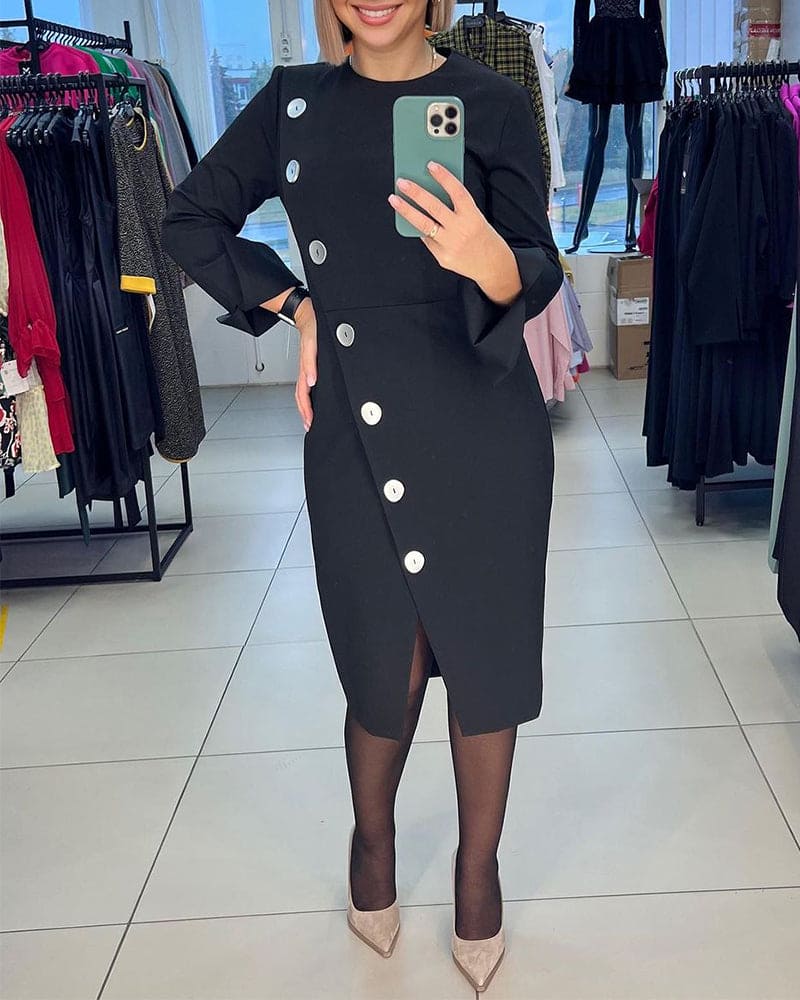 Sophisticated Dress with a Clean Classic Look