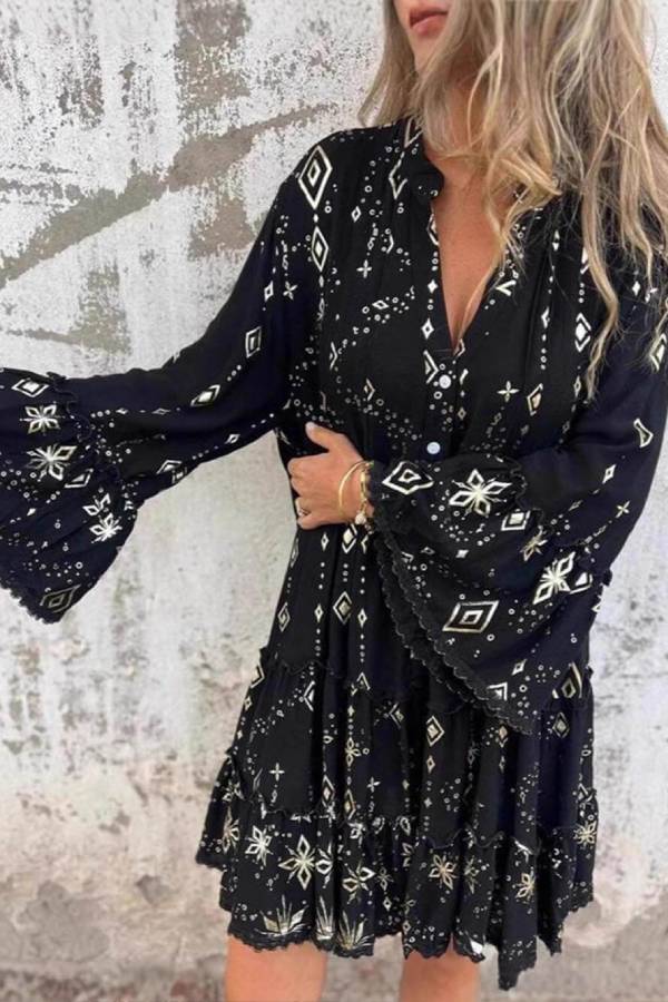 Classic Vintage & Enduringly Stylish Dress