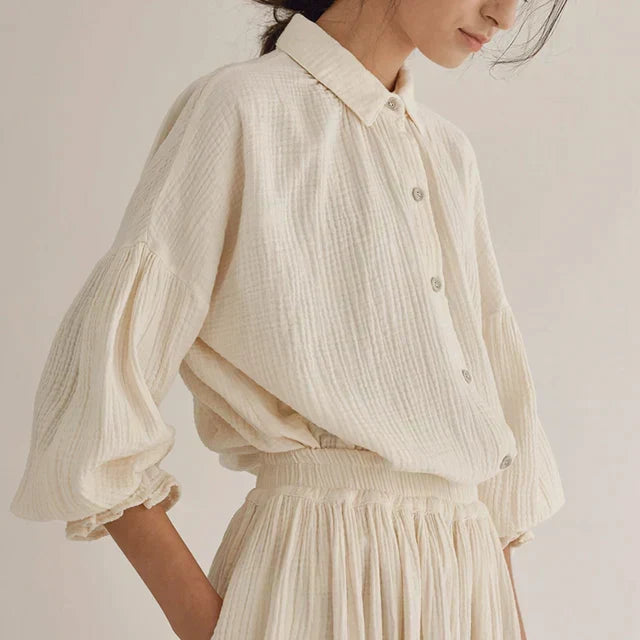Classic Vintage & Enduringly Stylish Blouse