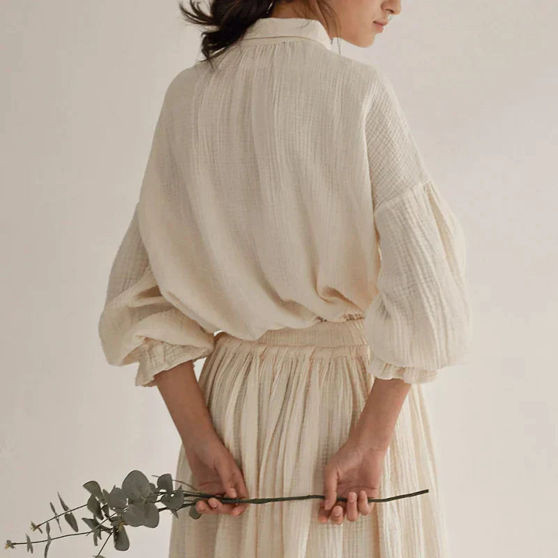 Classic Vintage & Enduringly Stylish Blouse