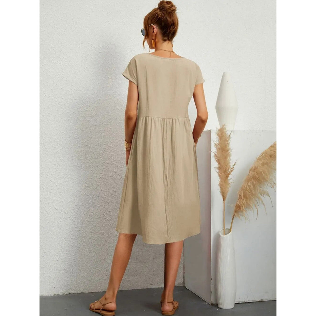 Gracefully Styled Dress for Any Occasion