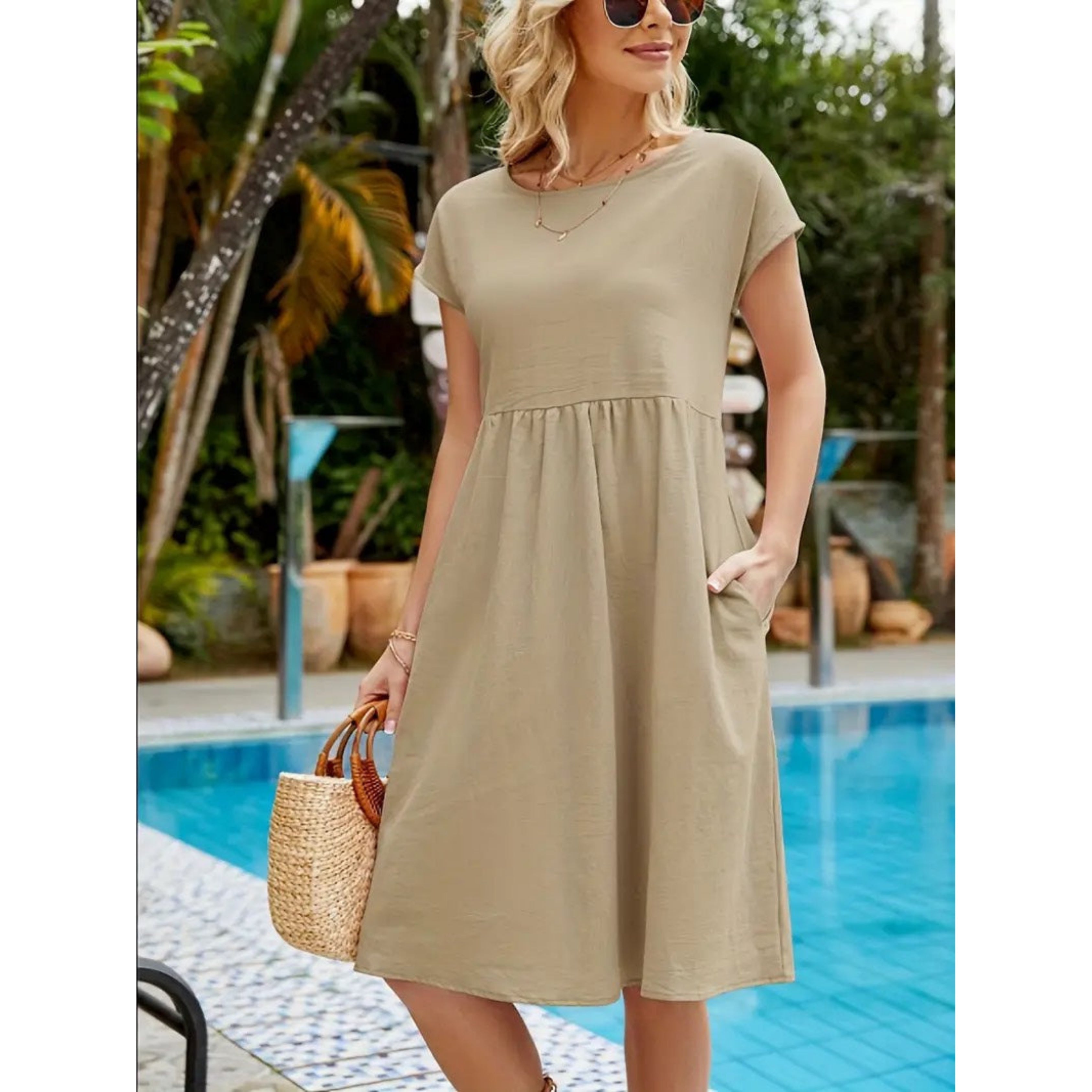Gracefully Styled Dress for Any Occasion