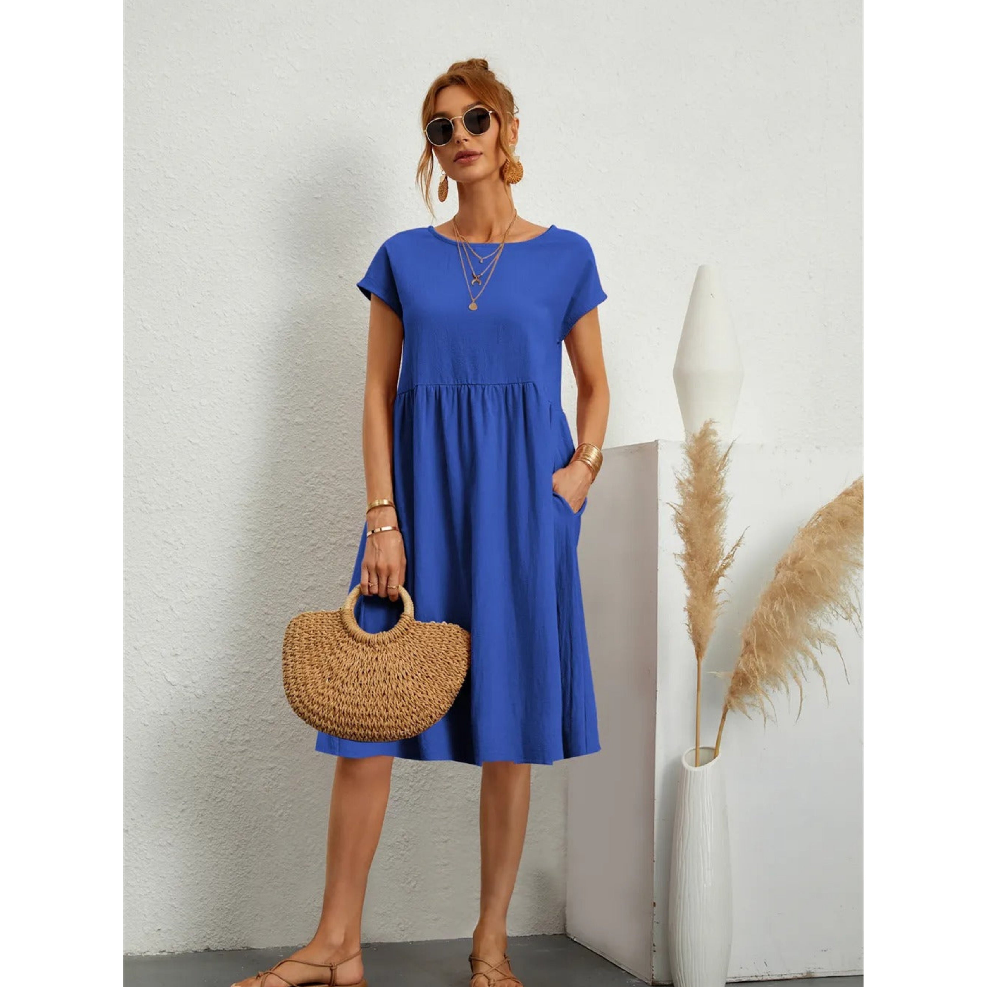 Gracefully Styled Dress for Any Occasion