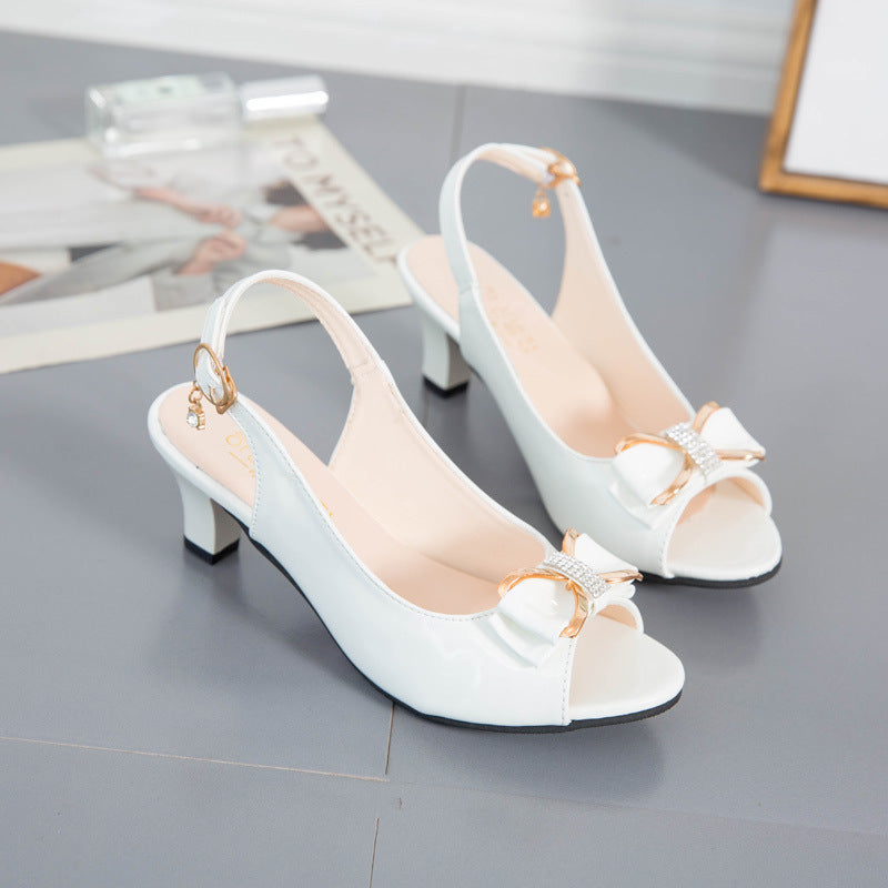 Graceful Orthopedic Sandals for Modern Look