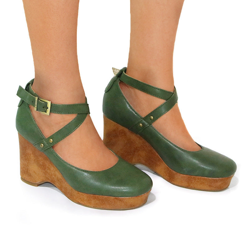 Graceful Orthopedic Sandals for Modern Look
