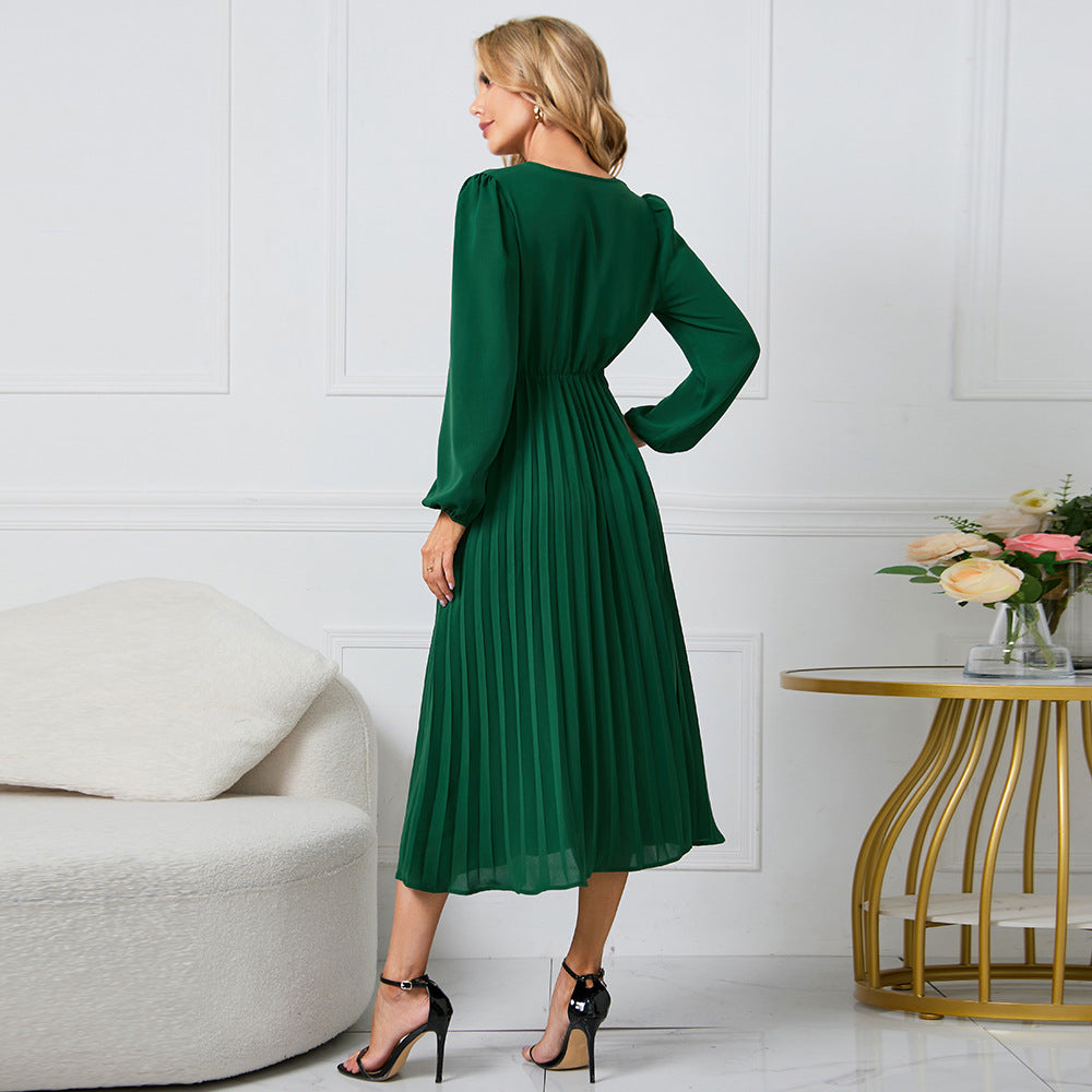 Gracefully Styled Dress for Any Occasion