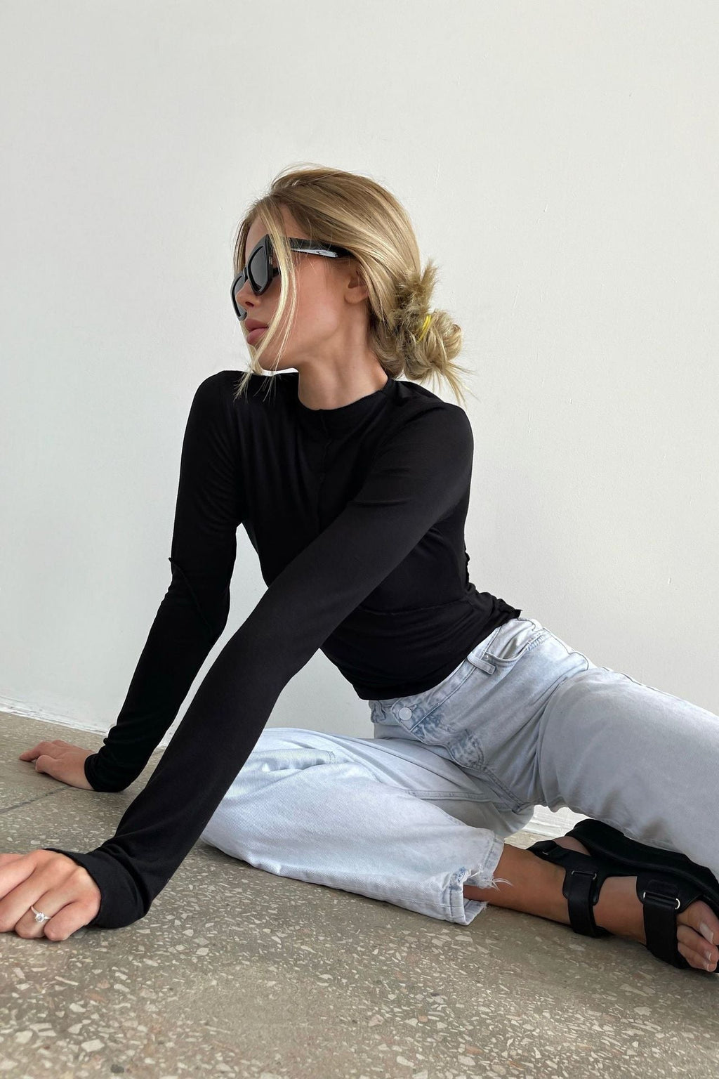 Beautifully Crafted Blouse in a Classic Style