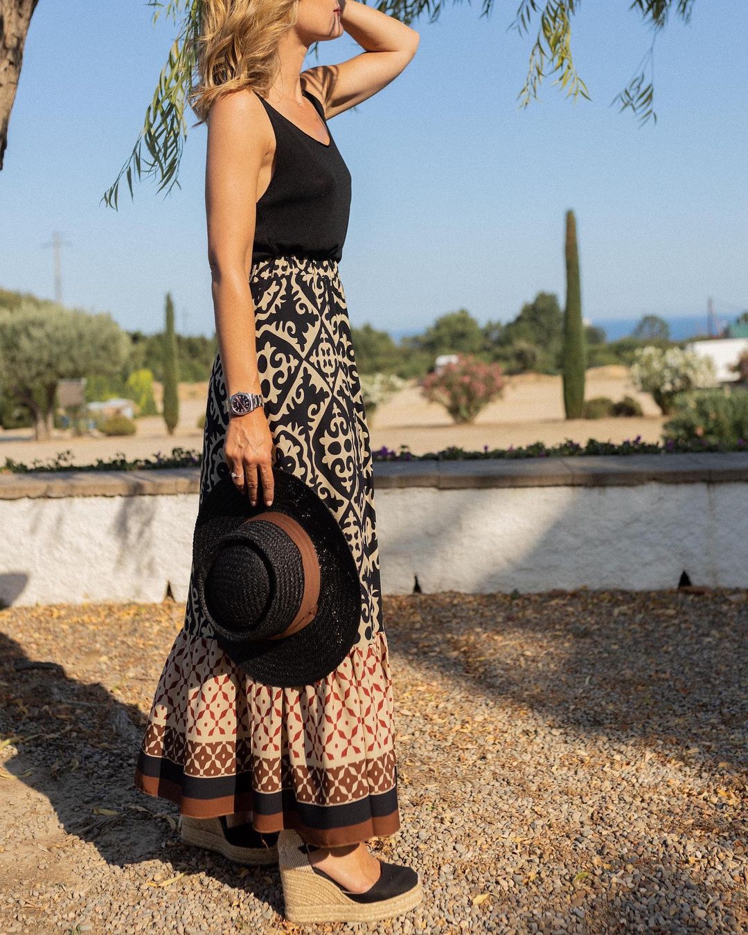 Classic Vintage Dress with a Flattering Fit
