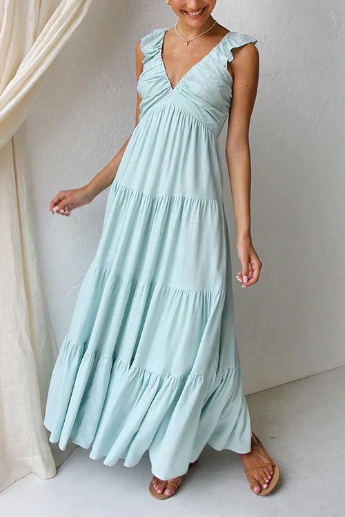 Effortlessly Elegant Dress with a Timeless Design