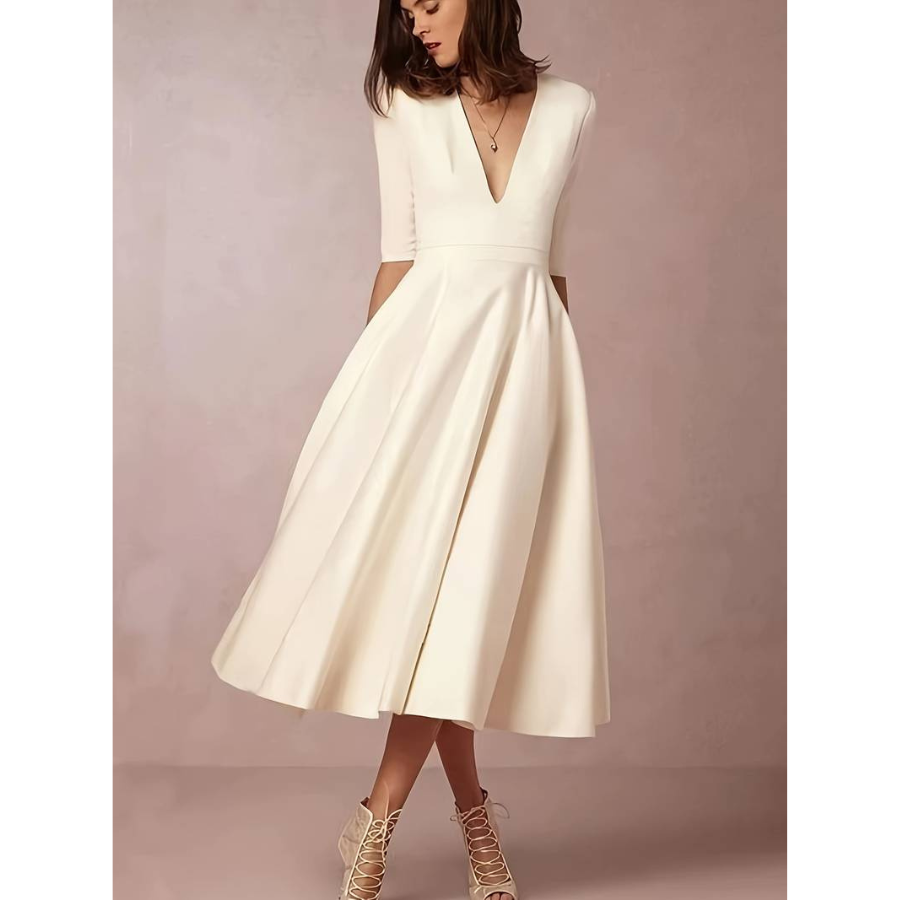 Sophisticated Dress with a Clean Classic Look