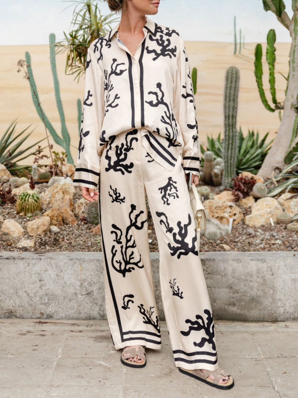 Beautifully Finished Blouse in a Timeless Design