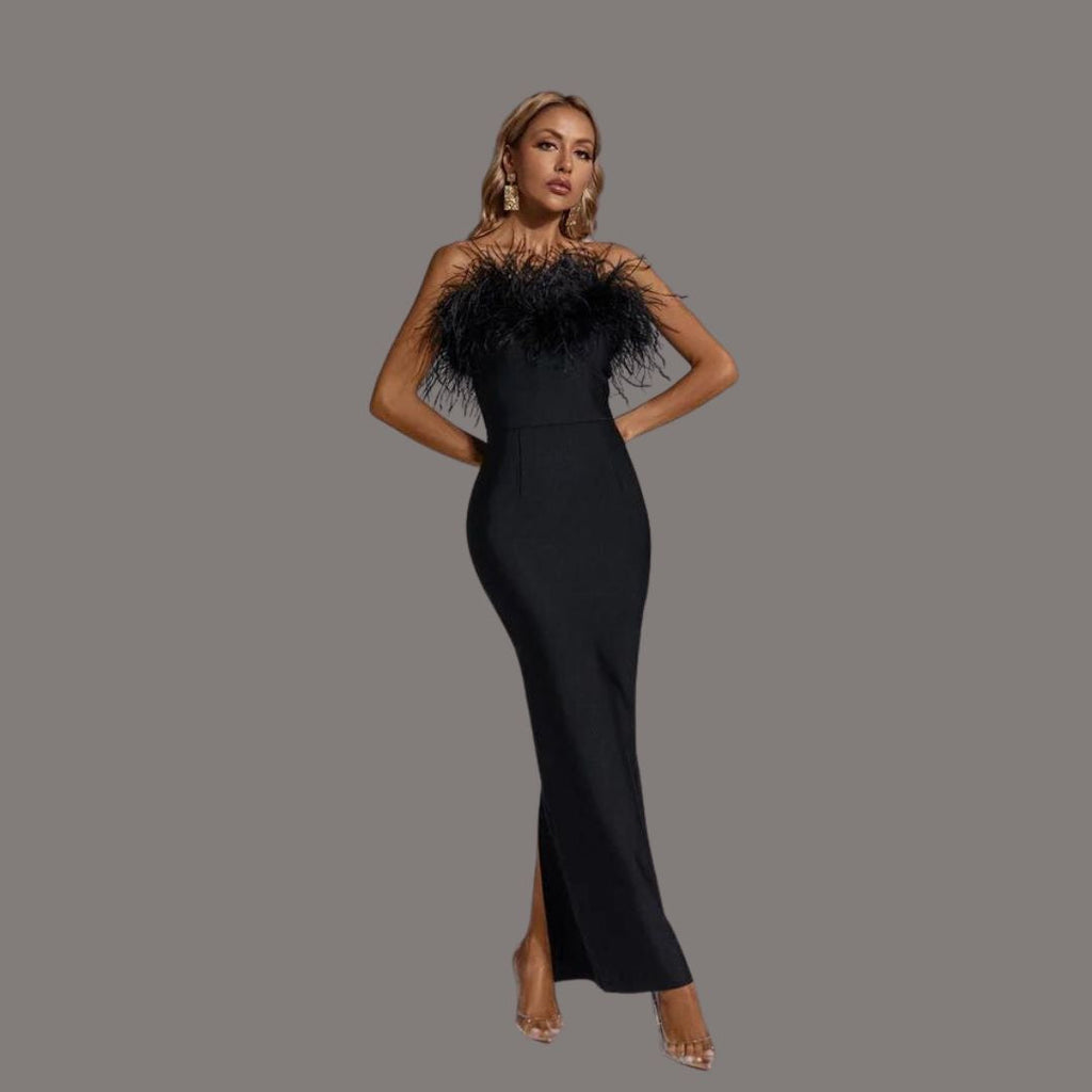 Beautifully Finished Dress in a Timeless Design