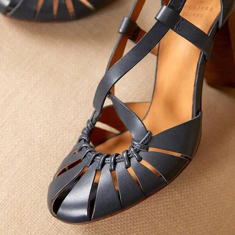 Graceful Orthopedic Sandals for Modern Look