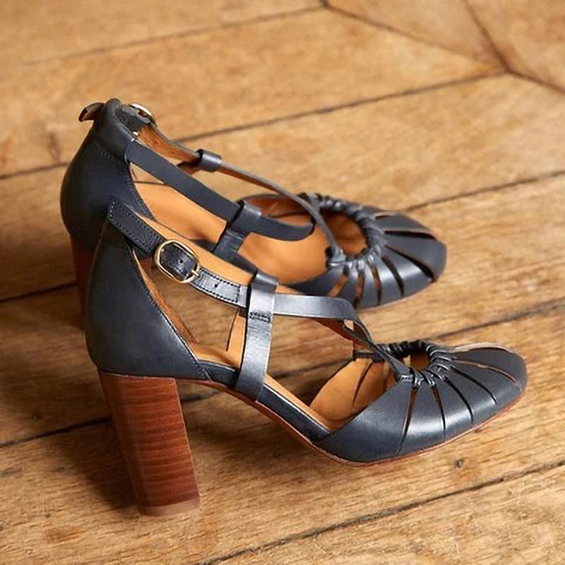 Graceful Orthopedic Sandals for Modern Look