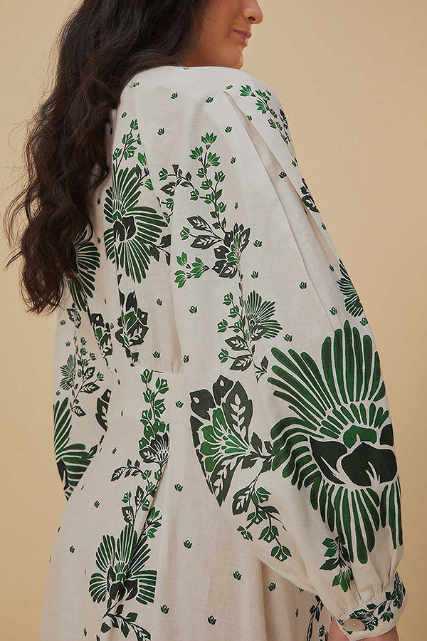 A Vintage Style Dress with Delicate Timeless Details