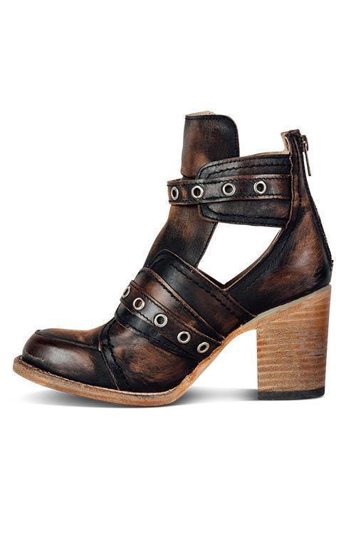Graceful Orthopedic Boots for Modern Look