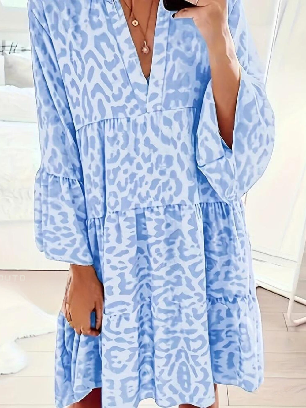 Gracefully Styled Dress for Any Occasion