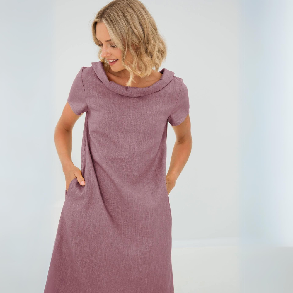 Gracefully Styled Dress for Any Occasion