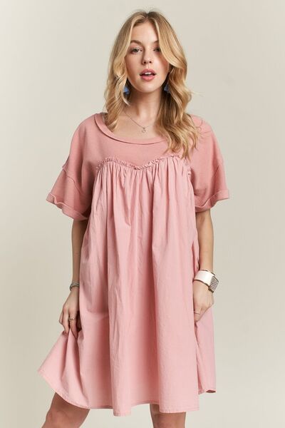 Sophisticated Dress with a Clean Classic Look