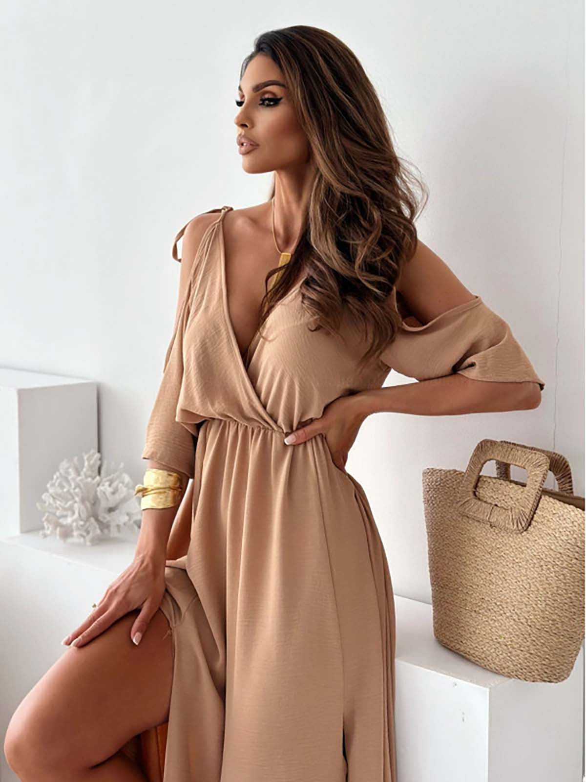 Gracefully Styled Dress for Any Occasion