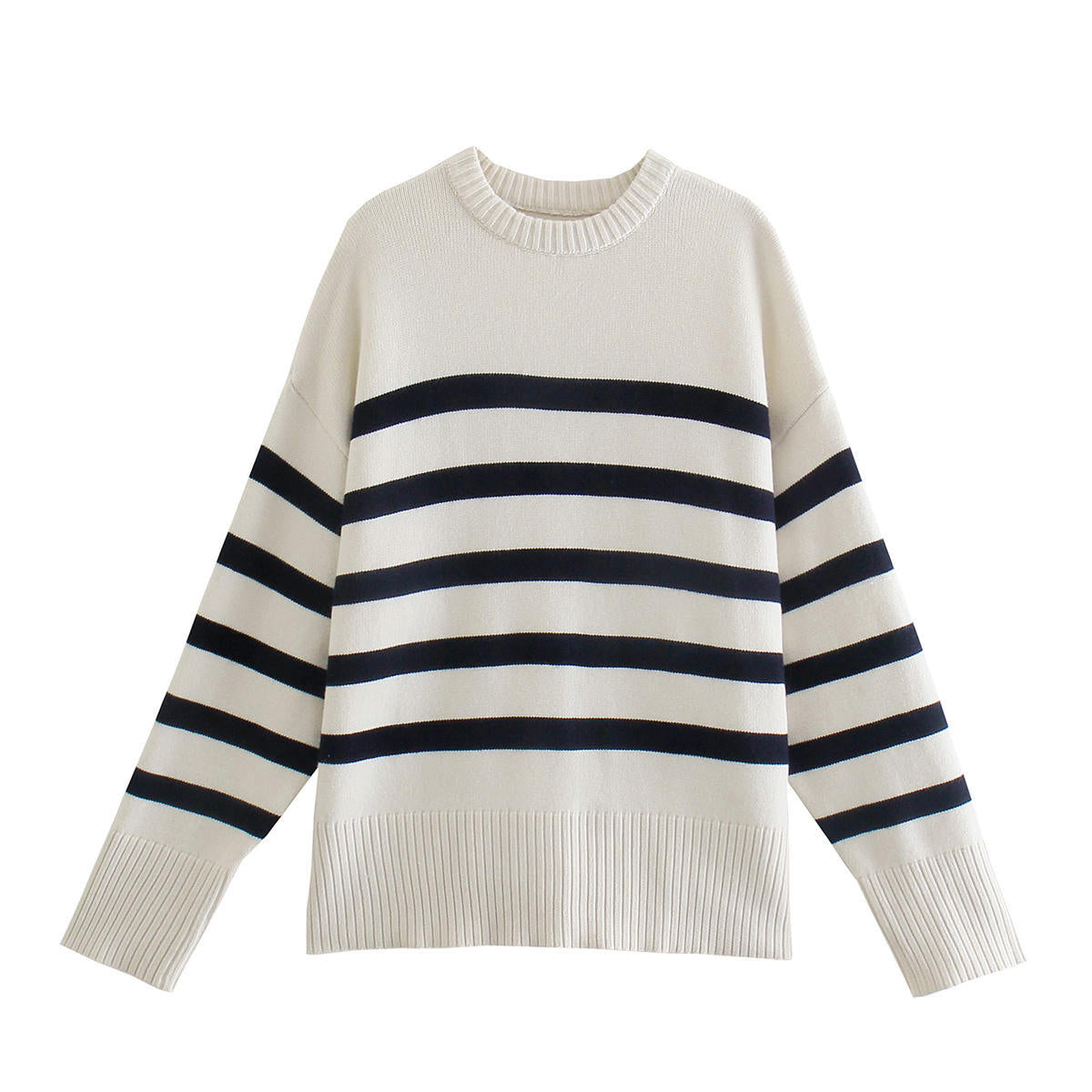 Well Tailored Blouse with a Graceful Silhouette