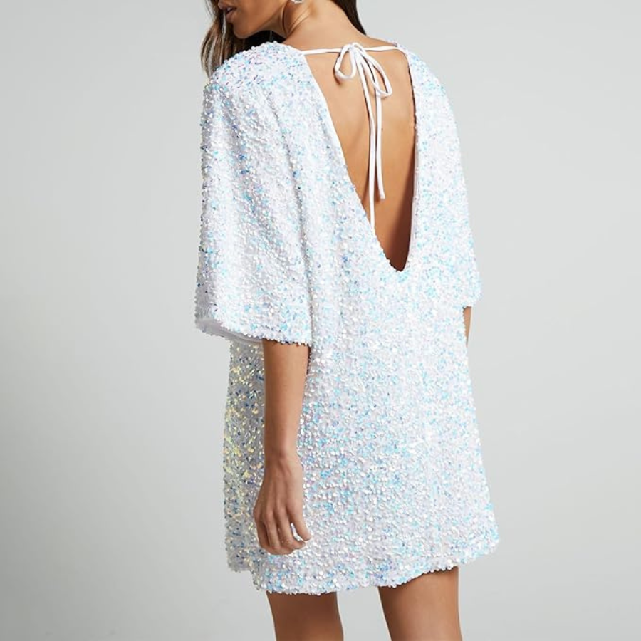 Beautifully Finished Dress in a Timeless Design